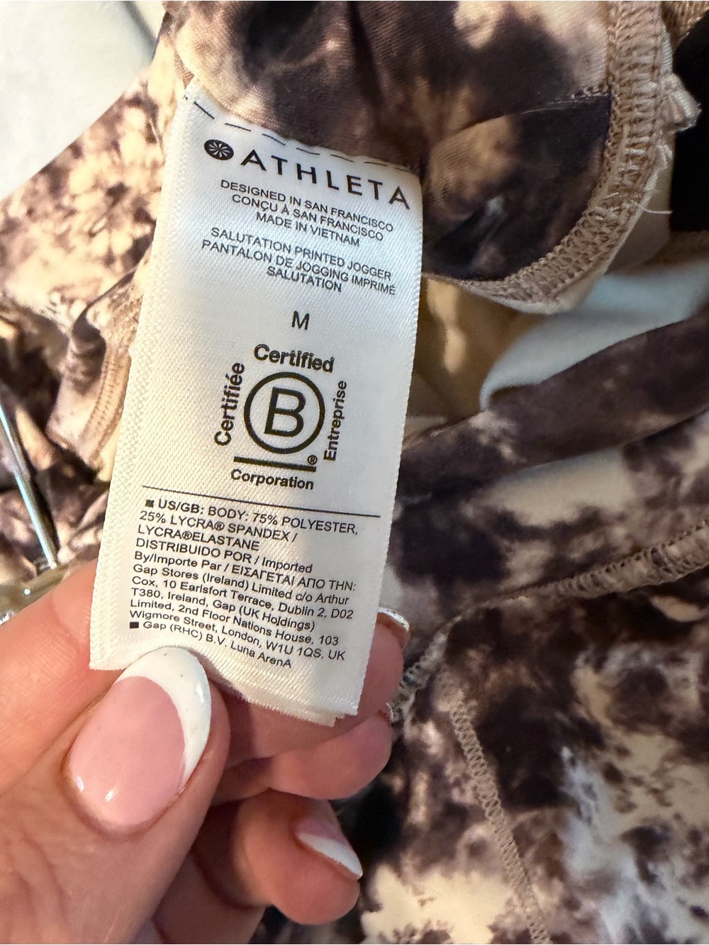 ATHLETA salutation joggers black white tie dye medium - Picture 7 of 8